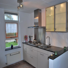 Die voll ausgestattete Küche