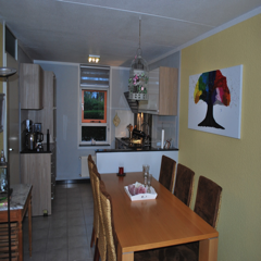 Essbereich mit Küche